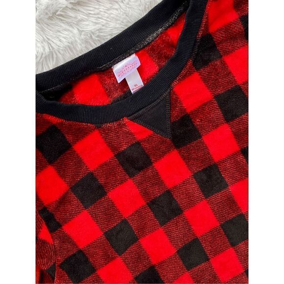 Wondershop SZ XL Woman’s Red Buffalo Plaid Fuzzy Sleep Sweatshirt - Picture 7 of 8
